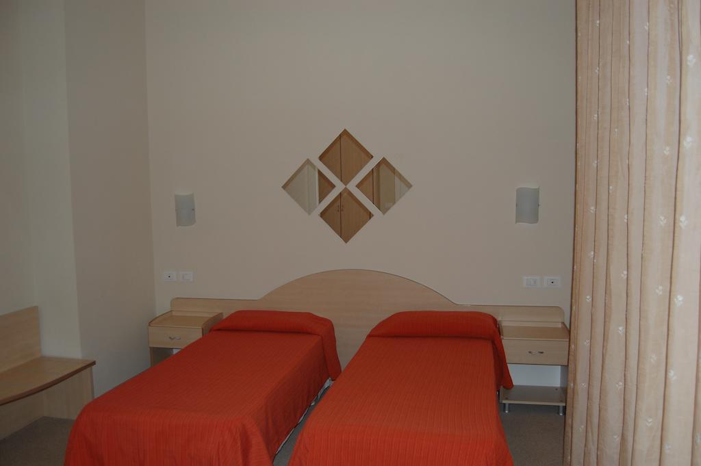 Hotel Zighy Pianoro Room photo