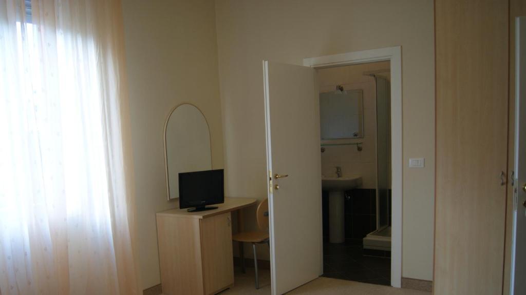 Hotel Zighy Pianoro Room photo